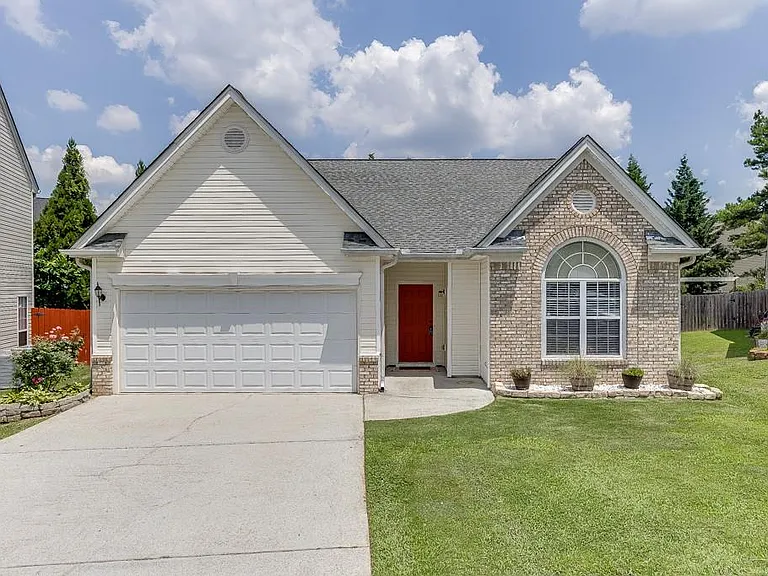 2464 Laurelfield Dr — Photo 1