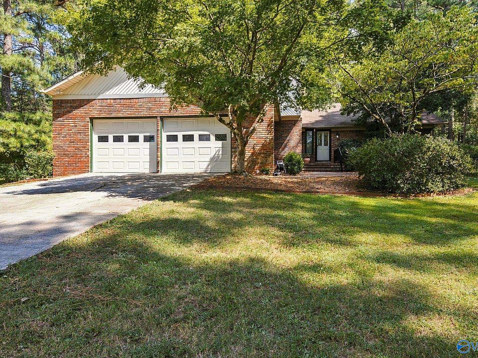 1st image of 4410 Dogwood Dr SW