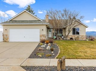 585 N Divot Ave, Post Falls, ID 83854