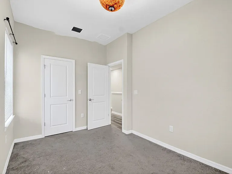 2833 Troubadour St — Photo 35