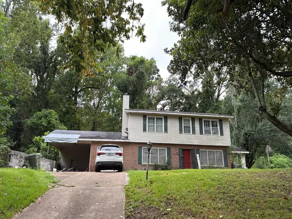 503 Enchanted Dr, Yazoo City, MS 39194