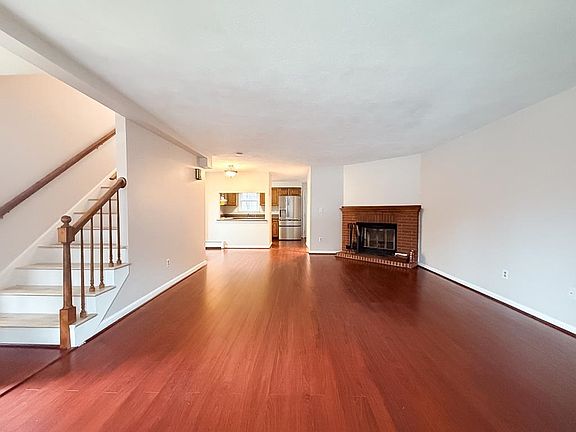 4th image of 16 Stillwater Drive