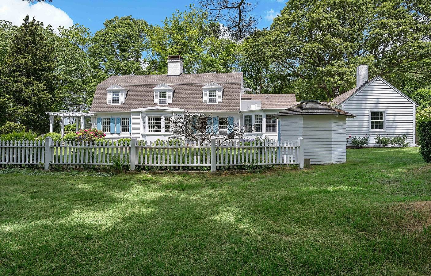170 Old Black Point Rd, Niantic, CT 06357 Zillow