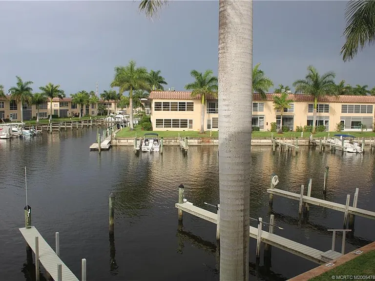 2600 S Kanner Hwy #J10 — Photo 9