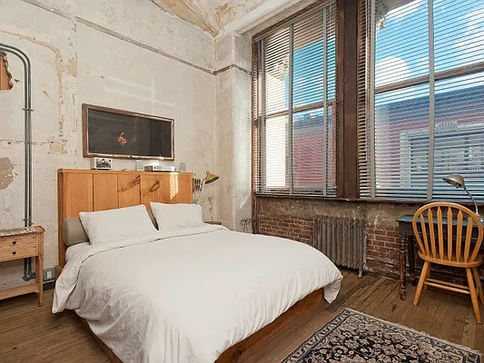 Sold by Sotheby's International Realty | media 7