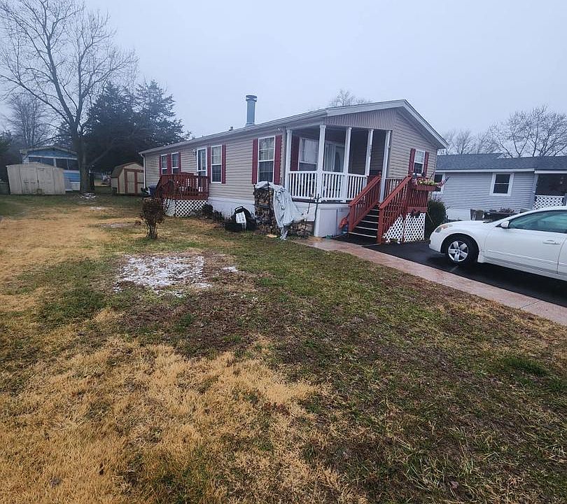 1st image of 305 Texas Ave