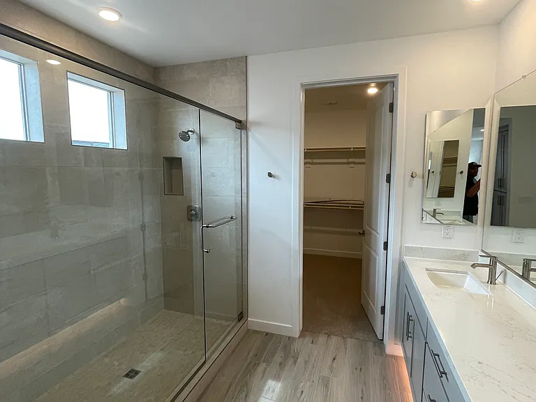 7938 W Griswold Rd — Photo 28
