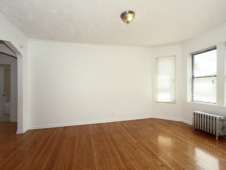 8241 S Ellis — Photo 16