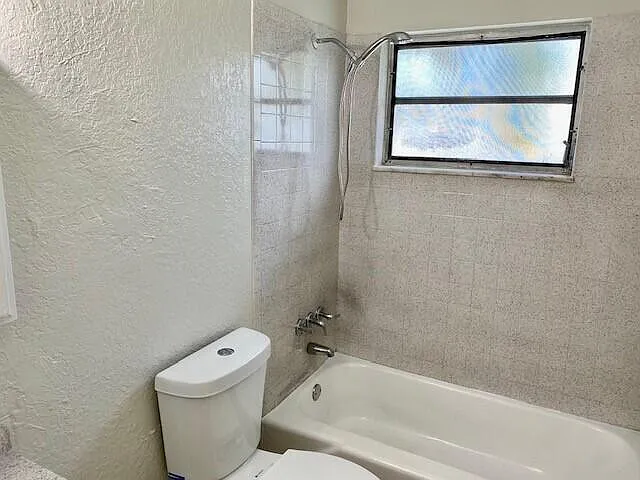 200 Croton Ave #208 — Photo 18