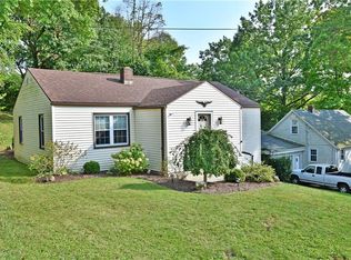 307 Park Ave, Lowellville, OH 44436
