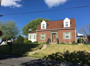 1860 5th St, Bethlehem, PA 18020