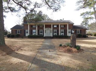 107 N Herring St, Rose Hill, NC 28458