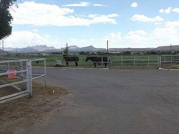 5th image of 1225 Sunland Park Dr