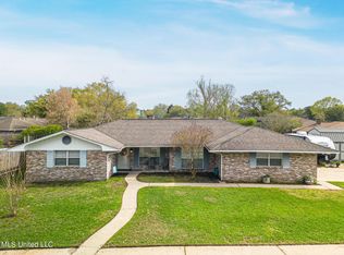543 Mockingbird Dr, Long Beach, MS 39560