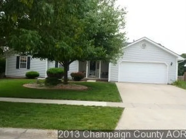 612 Laurel Dr, Saint Joseph, IL 61873