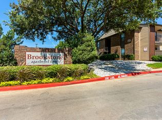 Brookstone, Irving, TX 75038