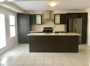 8600 Sweet Chestnut Dr, Niagara Falls, ON L2H 0N1