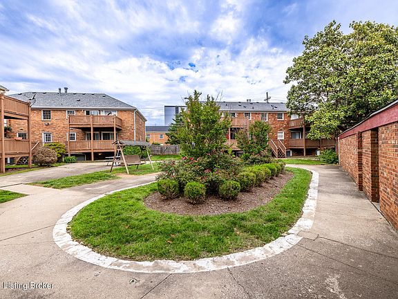 2nd image of 1936 Goldsmith Ln APT 6
