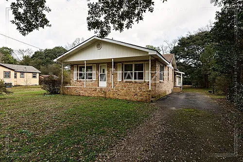2121 Barron Pl Photo 1