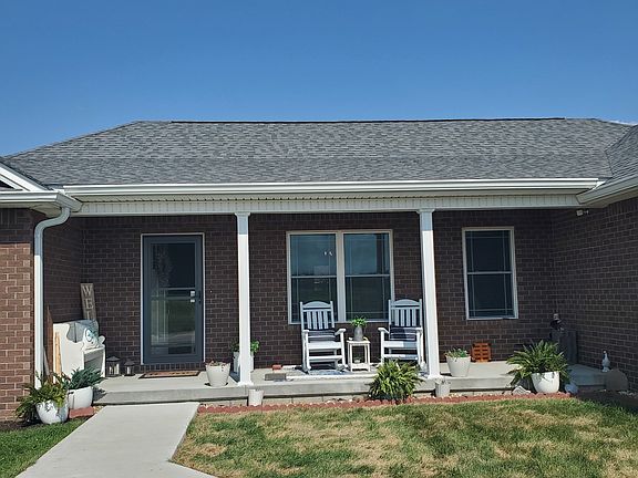 3rd image of 1711 Bell Ford Dr W