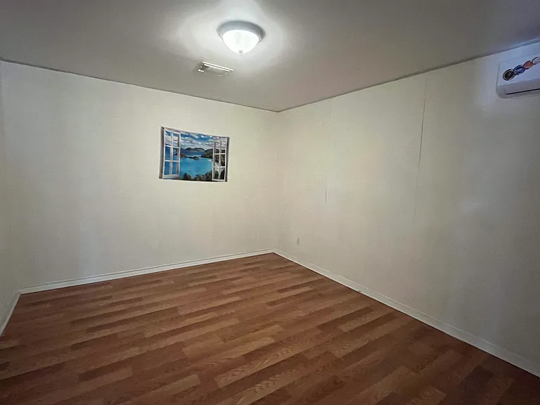 5022 Caroline St — Photo 9