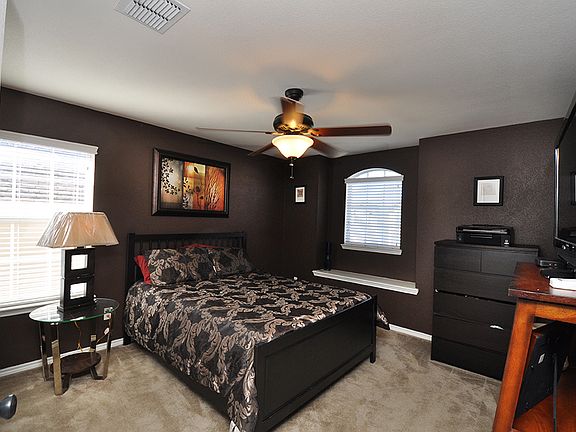 2nd image of 1410 Osprey Hts