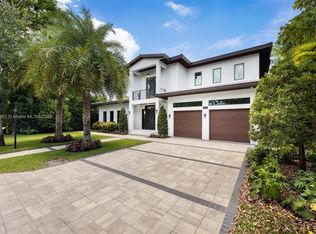 7841 SW 54th Ct, Miami, FL 33143