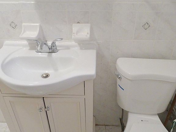5th image of 157 W 105th St APT 3WF