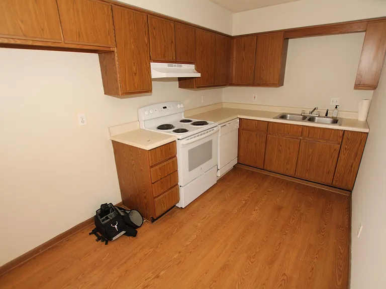 301 Ridge St #D — Photo 4