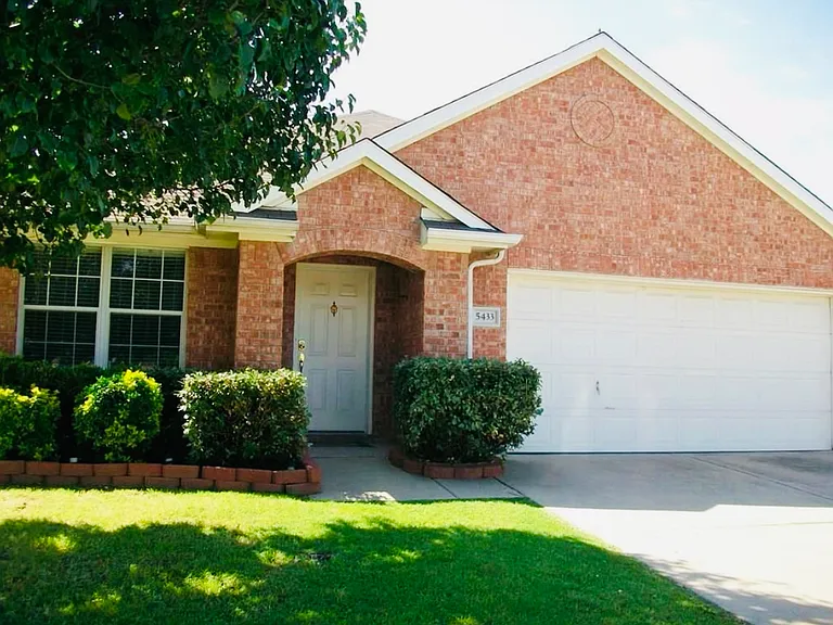 Timber Ridge Dr — Photo 2