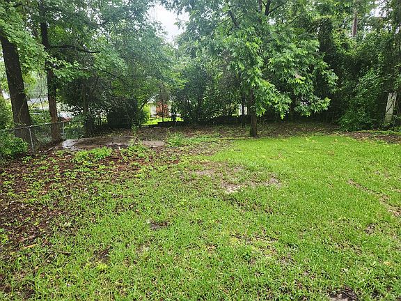 2nd image of 2939 Gleason Ave