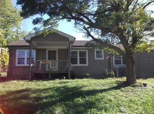 6917 NE 55th St, Kansas City, MO 64119