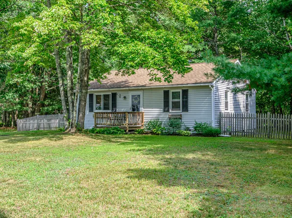 23 Clarkdale Road, Kennebunk, ME 04043