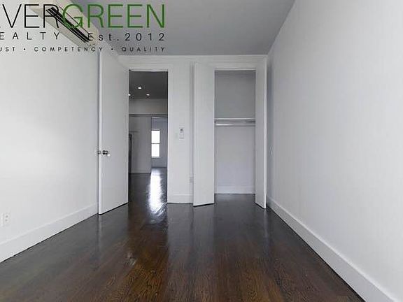 3rd image of 629 Willoughby Ave APT 2R