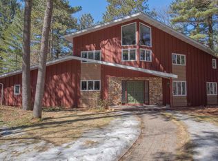 200 Pine Bluff Rd, Stevens Point, WI 54482