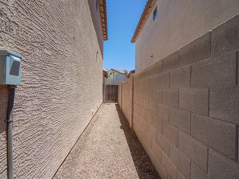 10225 W Camelback Rd #28 — Photo 28