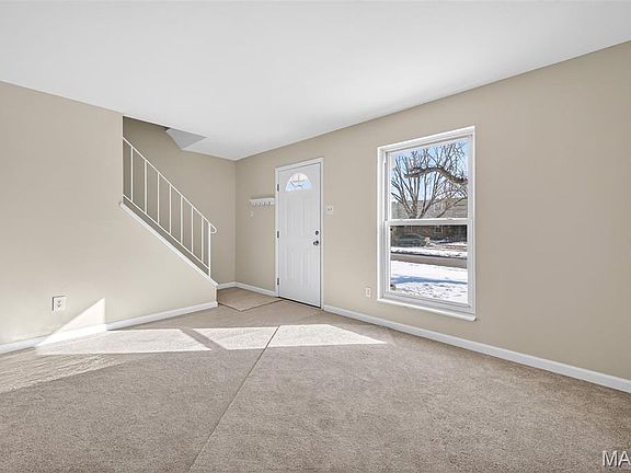 5th image of 2233 Campus Dr
