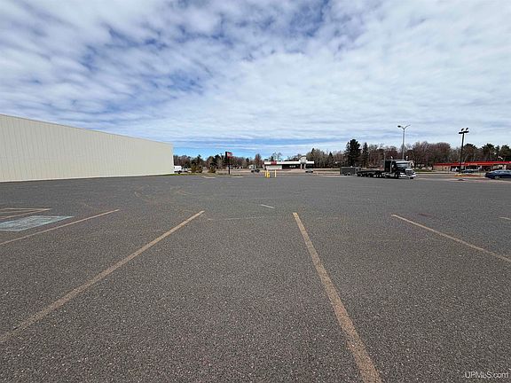 3rd image of 2025 Us Highway 41 W