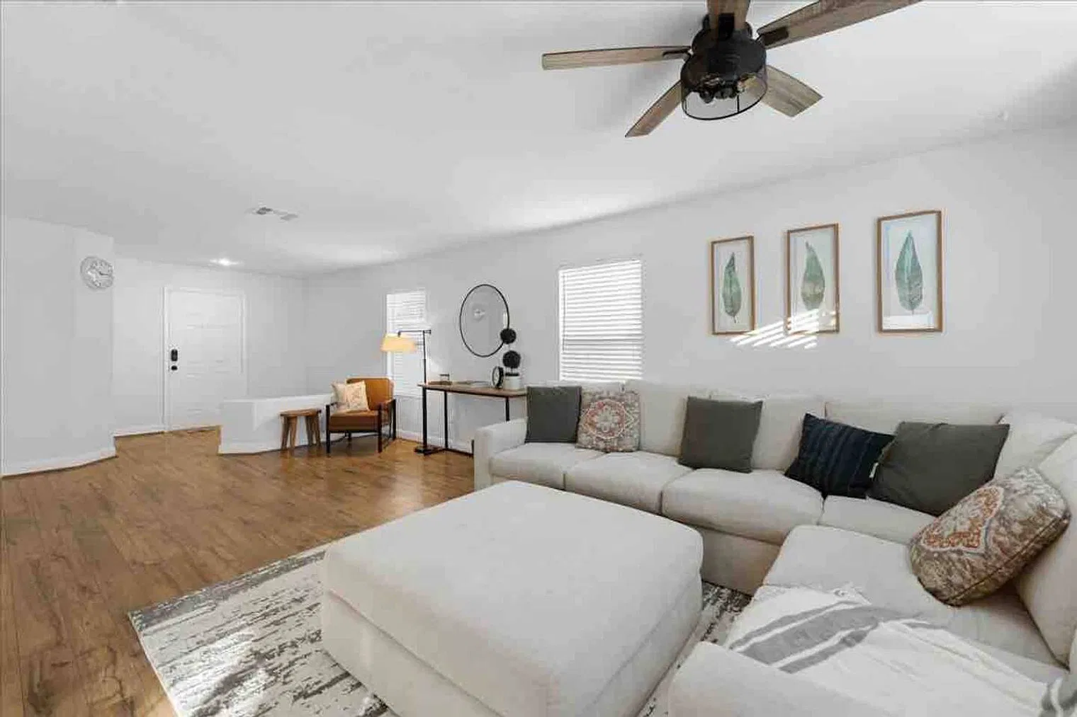 4 bed, 2.5 bath, $5,337 — Photo 1
