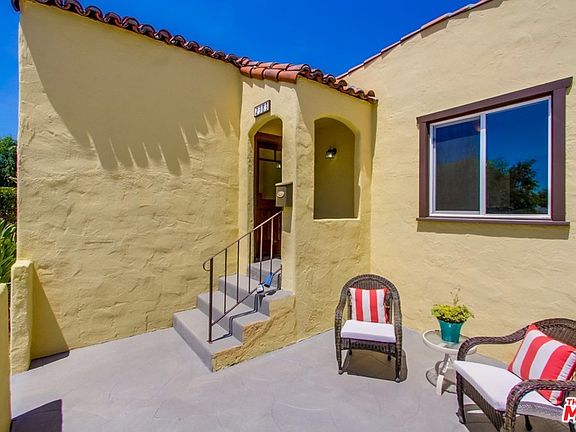 5th image of 2383 E Villa St