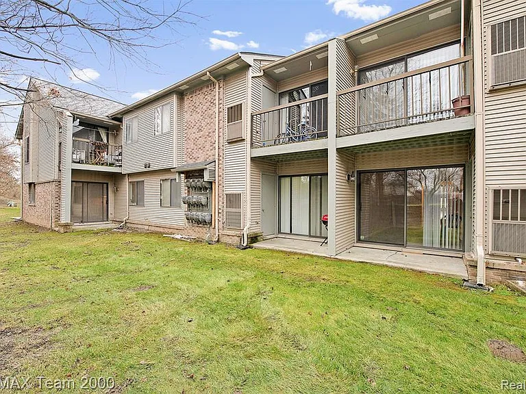 42461 Lilley Pointe Dr — Photo 20
