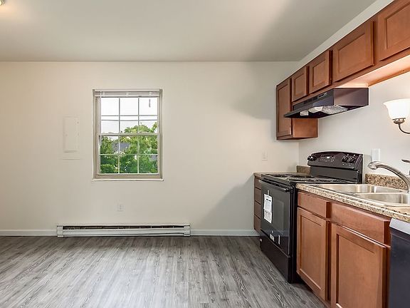 4th image of 2589 Red Rock Blvd APT B
