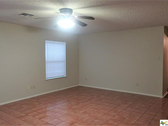 3rd image of 19 Moss Rock Dr #A