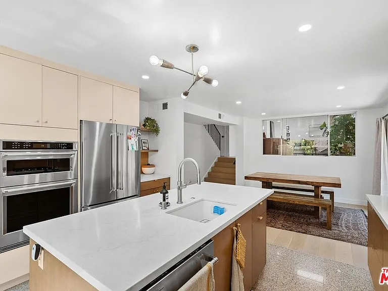 11260 Overland Ave #12D — Photo 9