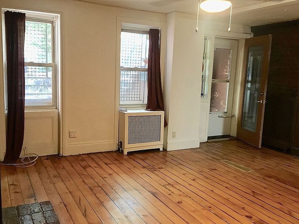 2nd image of 209A Wyckoff St #2