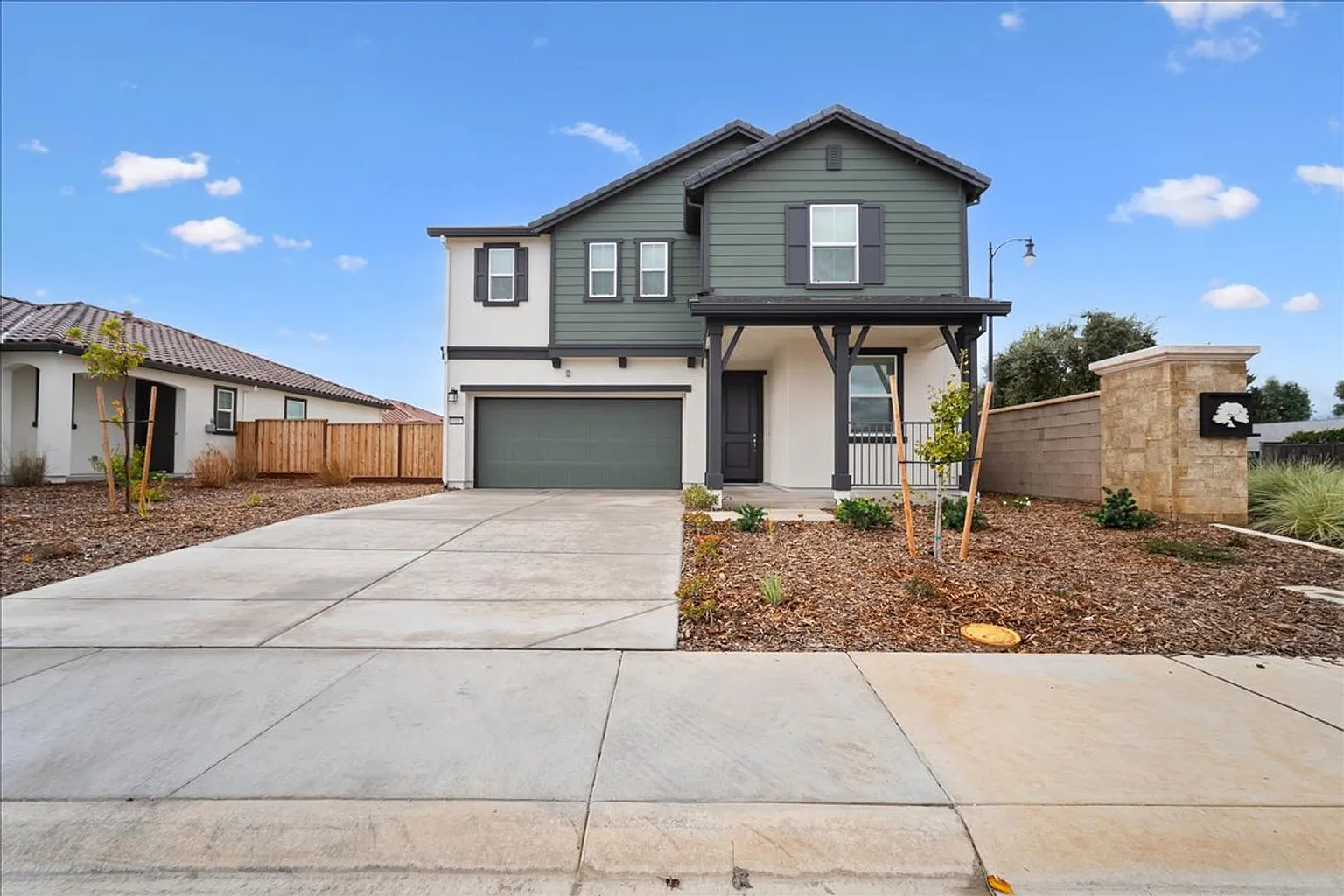 10112 Yanna Way photo 1