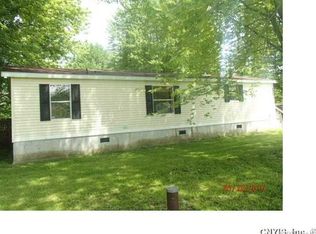 9102 Lewis Point Rd, Canastota, NY 13032