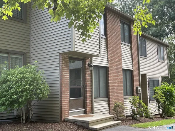 40 Conestoga Way #40, Glastonbury, CT 06033