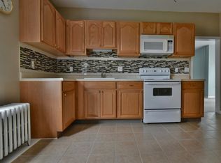 17 Lincoln Ave, Lansdale, PA 19446