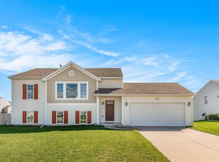 1696 S Park Dr SE, Caledonia, MI 49316